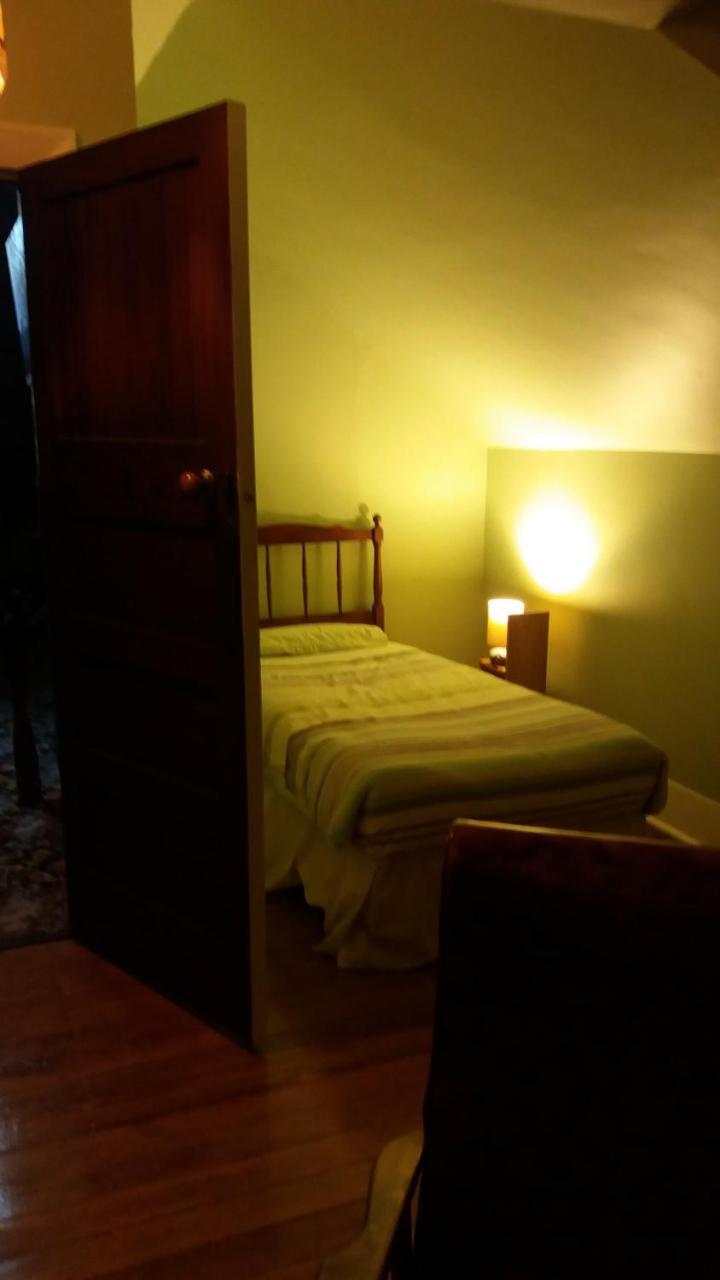 Chimneys B&B 奥玛鲁 外观 照片