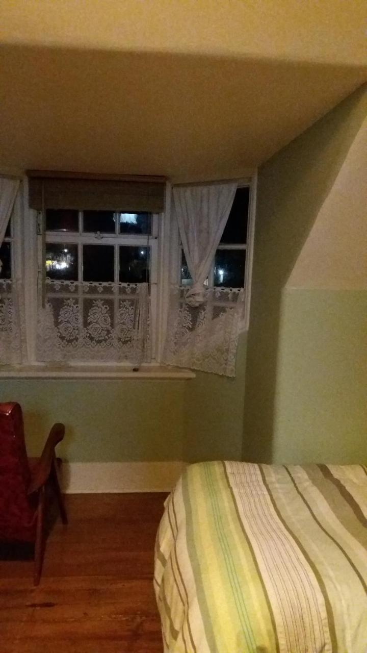 Chimneys B&B 奥玛鲁 外观 照片